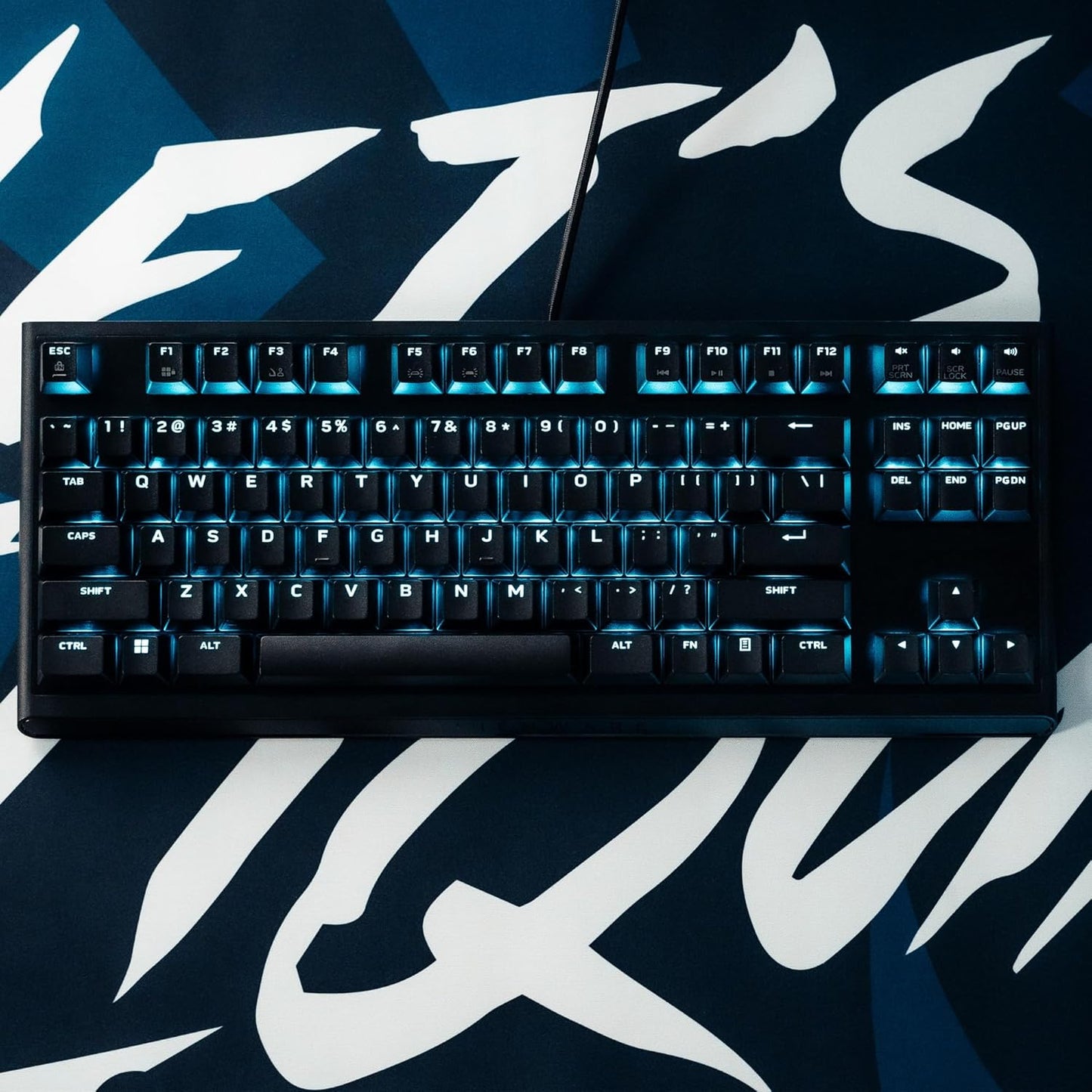 Low-Profile RGB Gaming Keyboard AW510K, Alienfx per Key RGB LED Color Backlighting, Media CONTROLS & USB Passthrough, Cherry MX Low Profile Red Switches